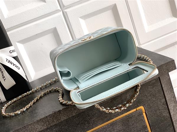 2026127215529868 580